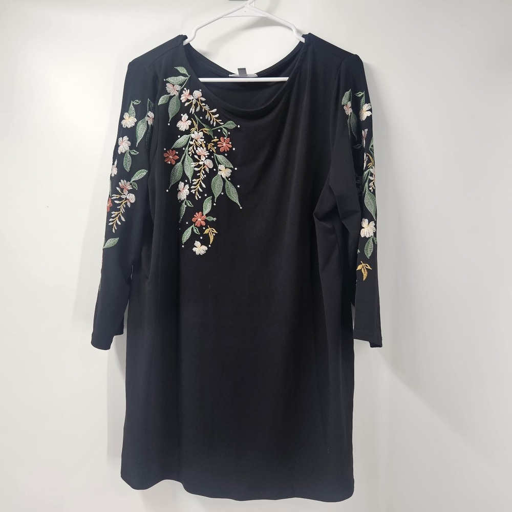 JM Collection Women's 1x Floral Top 3/4 Sleeve Raised Embroidery